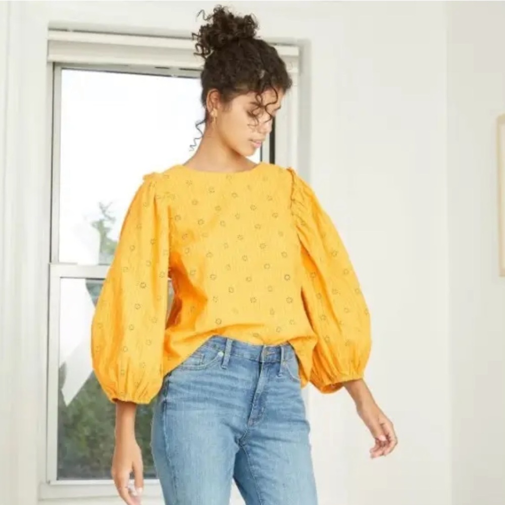 Universal Thread yellow ballon ruffle sleeve eyelet detail blouse NWT
